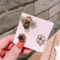 Korean Bee Alloy Rhinestone Pearl Brooch Set for Women Girl Coat Sweater Accessories Vintage Badge Fashion Jewelry Handmade